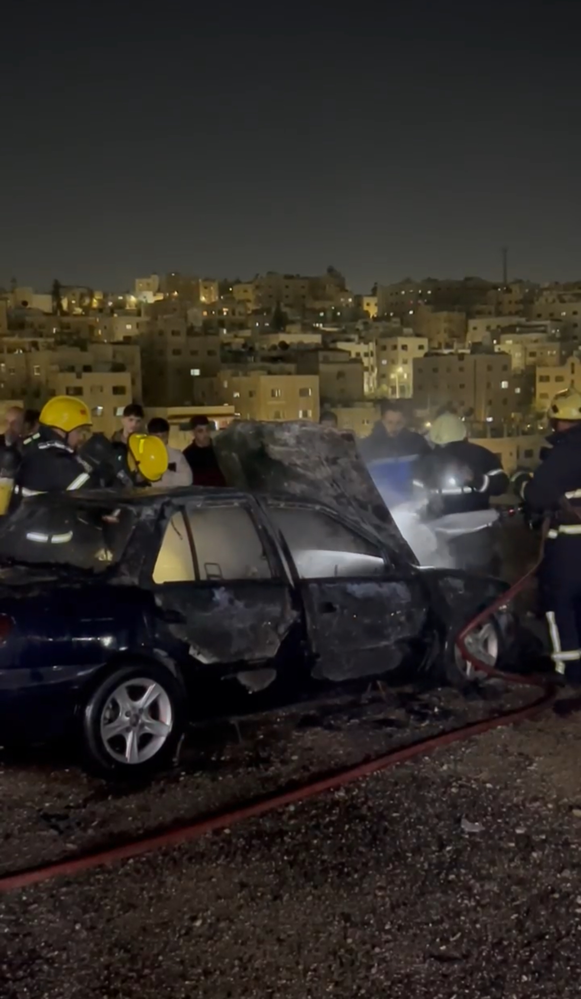 عاجل| احتراق مركبة في ماركا الشمالية دون وقوع إصابات