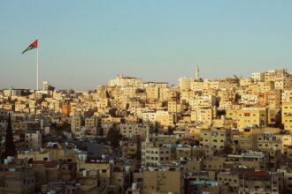 مسح ثقة المستثمرين في الأردن: ارتفاع التفاؤل بتحسن الأوضاع الاقتصادية وزيادة رضا المستثمرين عن البيئة الاستثمارية