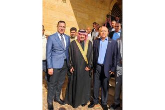 مستشار جلالة الملك يلتقي وجهاء وأهالي لواء دير علا