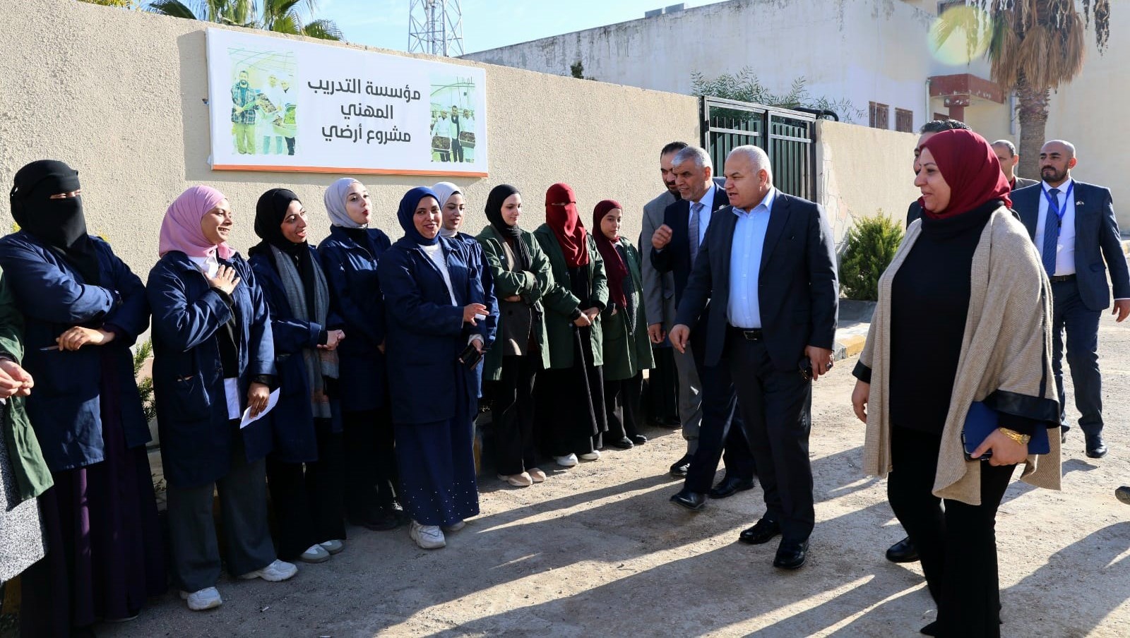 وزير العمل يتفقد معهد عين الباشا ويؤكد تطوير البرامج التدريبية