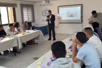 جمعية قرى الأطفال “SOS” تختتم برنامجا تدريبيا للشباب في المناصرة وكسب التأييد