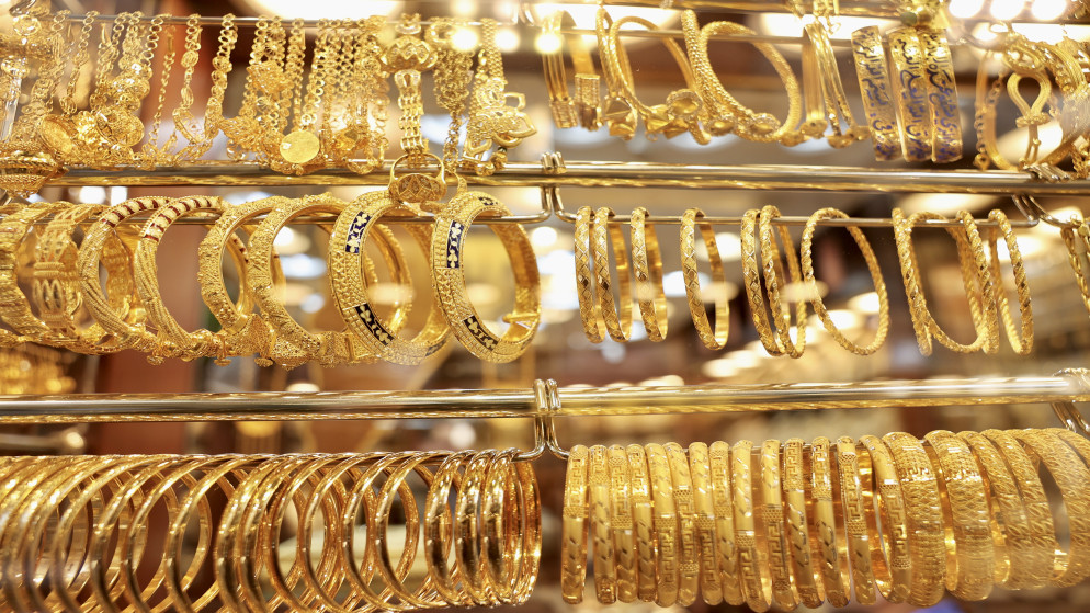 صورة حول : انخفاض أسعار الذهب محليًا 50 قرشًا في التسعيرة الثالثة انخفاض أسعار الذهب محليًا 50 قرشًا في التسعيرة الثالثة