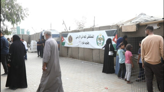 المستشفى الأردني جنوب غزة يستقبل نحو 696 ألف حالة ويجري عمليات جراحية معقدة