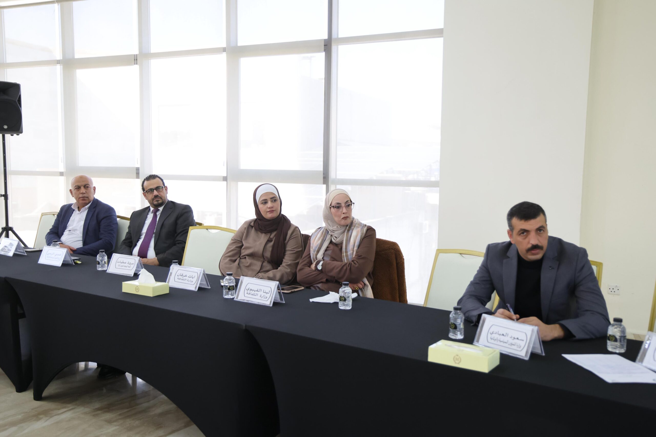 أمين عام وزارة الشباب يترأس الاجتماع الأول للجنة الشباب والسلم والأمن