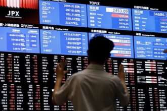 ارتفاع محدود لمؤشرات الأسهم اليابانية في بورصة طوكيو