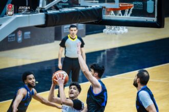 الفيصلي يحقق فوزاً كبيراً على الإنجليزية بسباق الدوري الممتاز لكرة السلة