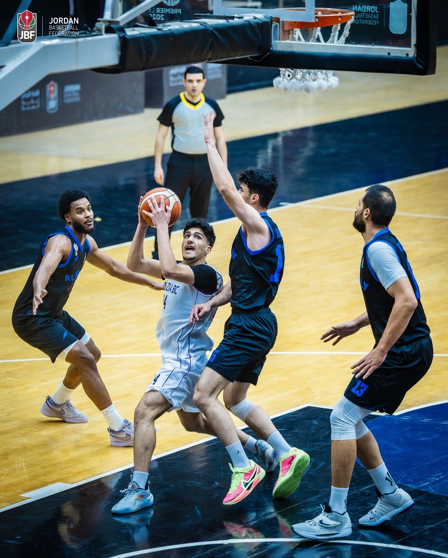 الفيصلي يحقق فوزاً كبيراً على الإنجليزية بسباق الدوري الممتاز لكرة السلة