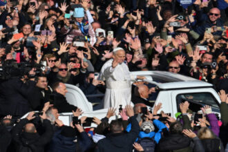 البابا لاوون الرابع عشر يدعو إلى هدنة عالمية ليوم واحد بمناسبة عيد الميلاد