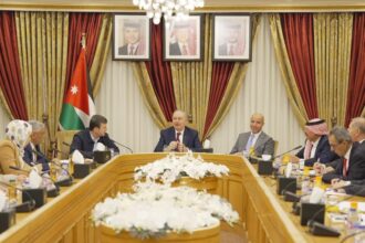 لجنتا السياحة في الأعيان والنواب تبحثان تعزيز التعاون لتطوير القطاع السياحي