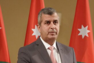 الخرابشة: إنهاء دراسات جدوى للتنقيب عن الفوسفات والبدء بتفاوض اتفاقيات امتياز