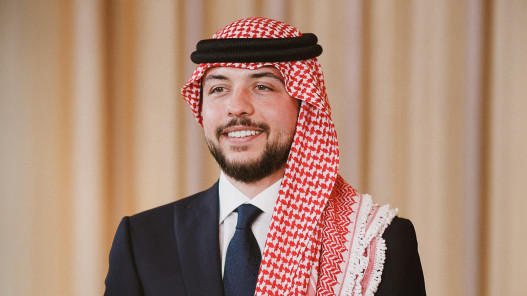 عاجل| ولي العهد يهنئ بعيد الميلاد المجيد برسالة محبة وسلام