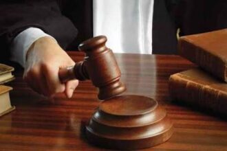 الجنايات الصغرى تحكم بالسجن والغرامة على أربعة متهمين بينهم نائب سابق لاختلاس 2.2 مليون دينار