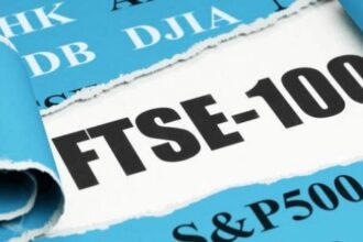 بورصة لندن تقود مفاجأة 2025: FTSE 100 يسجل أفضل أداء منذ الأزمة المالية