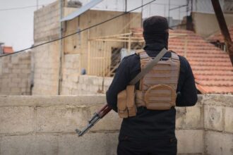 القوات السورية تقتل “والي حوران” في تنظيم داعش بعد ساعات من اعتقال “والي دمشق”