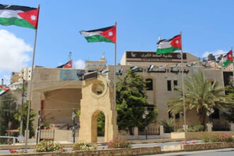 بلدية السلط تمدد دوام تحصيل المسقفات حتى نهاية العام