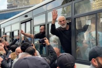 سوريا تُفرج عن 70 عسكريًا من عهد النظام السابق