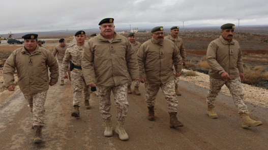 الحنيطي يتفقد وحدات عسكرية على الواجهة الشمالية ويشدد على الجاهزية والاستجابة السريعة