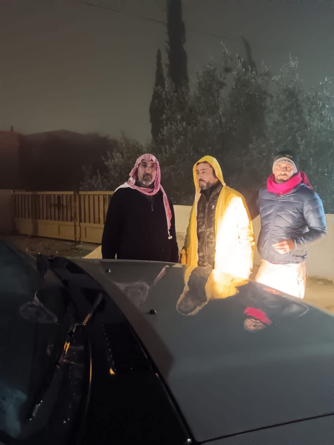 بلدية شيحان تتعامل مع حالات غرق منازل في منطقة الياروت جراء الأمطار