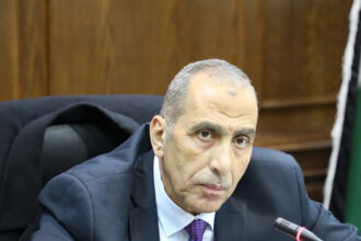 الحمود يكتب ... "لمثلكم ترفعُ القُبعات"