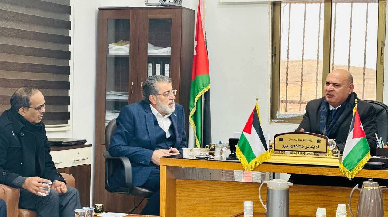 محافظ جرش يترأس اجتماعًا لمتابعة واقع الخدمات في بلدية باب عمان