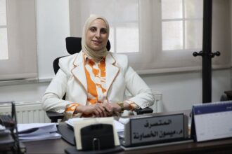 فرق الطوارئ في لواء الوسطية تتعامل مع آثار المنخفض الجوي