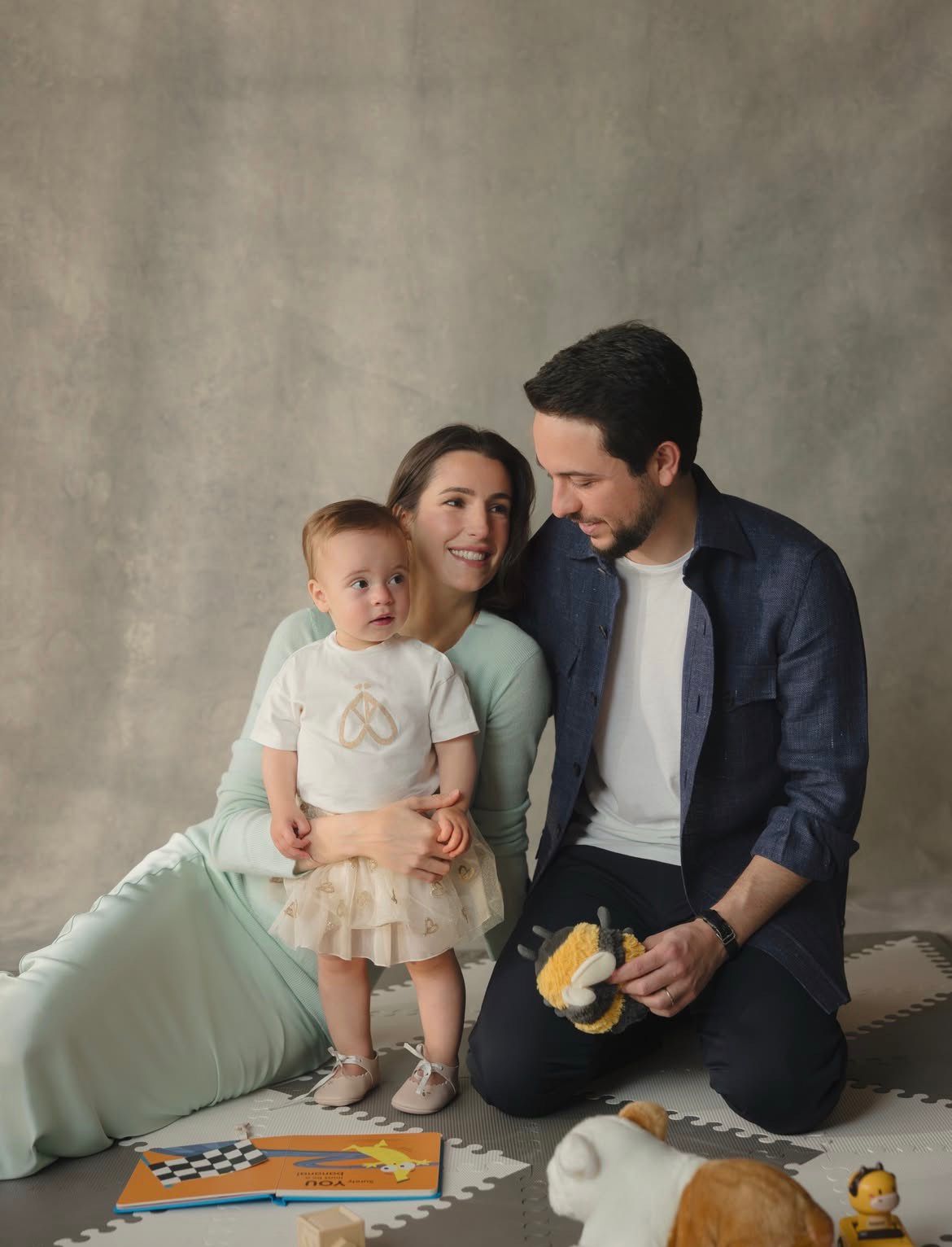 صورة حول : ولي العهد يهنئ الأردنيين بعام جديد عبر إنستغرام ولي العهد يهنئ الأردنيين بعام جديد عبر إنستغرام