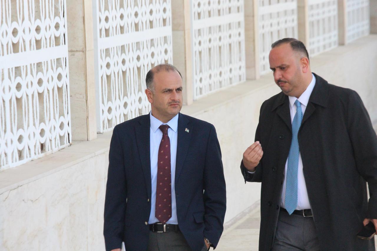 بالصور والفيديو… لقطات قبيل انطلاق جلسة النواب اليوم