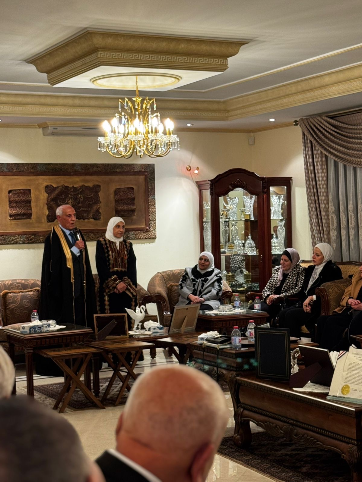 ديوان الباشا الملكاوي يحتضن تكريم سيّدات ملكاويات مُتميّزات عربياً وعالمياً / مصوّر