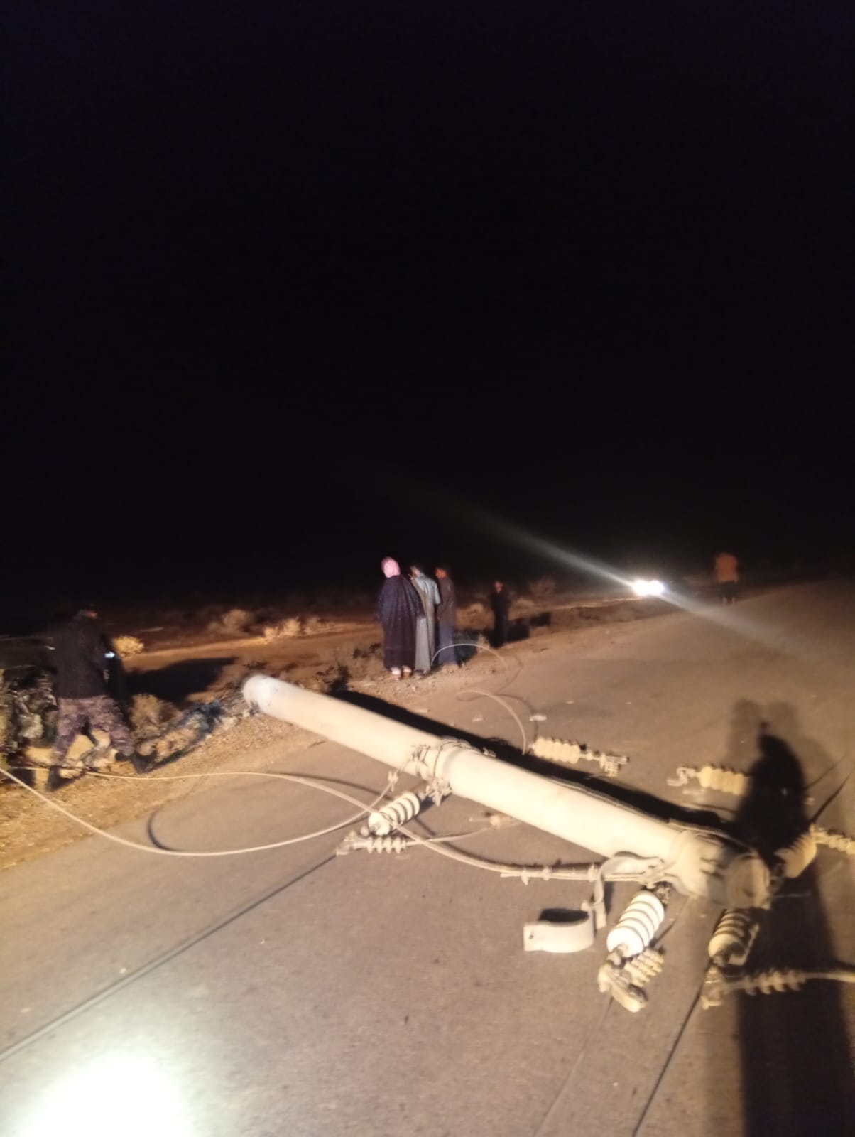 صورة حول : شركة توزيع الكهرباء تعالج تداعيات الأمطار بزمن قياسي .. فيديو وصور شركة توزيع الكهرباء تعالج تداعيات الأمطار بزمن قياسي .. فيديو وصور