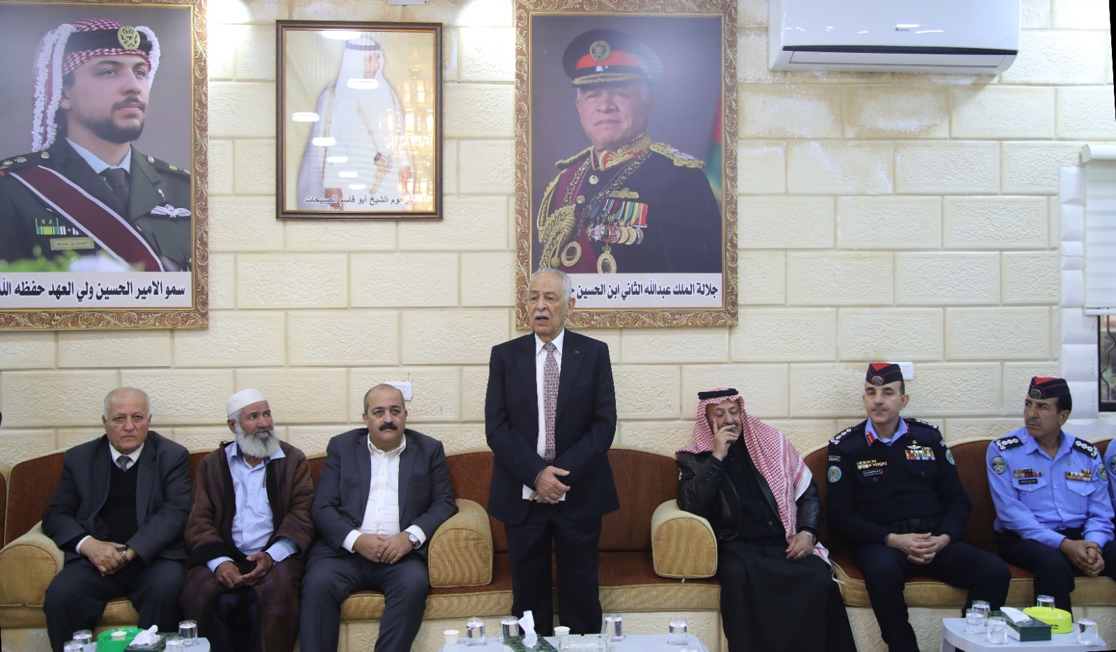 *مندوبا عن الملك وولي العهد.. العيسوي يعزي الشلول والصبيحات والغزالي والعثمان*