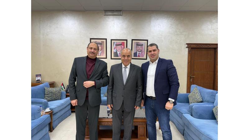  وزارة التربية تبحث مع نقابة الأطباء تعزيز الصحة المدرسية