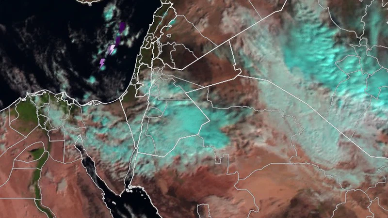 جنوب الأردن يشهد استمرار الأمطار والزخات الثلجية