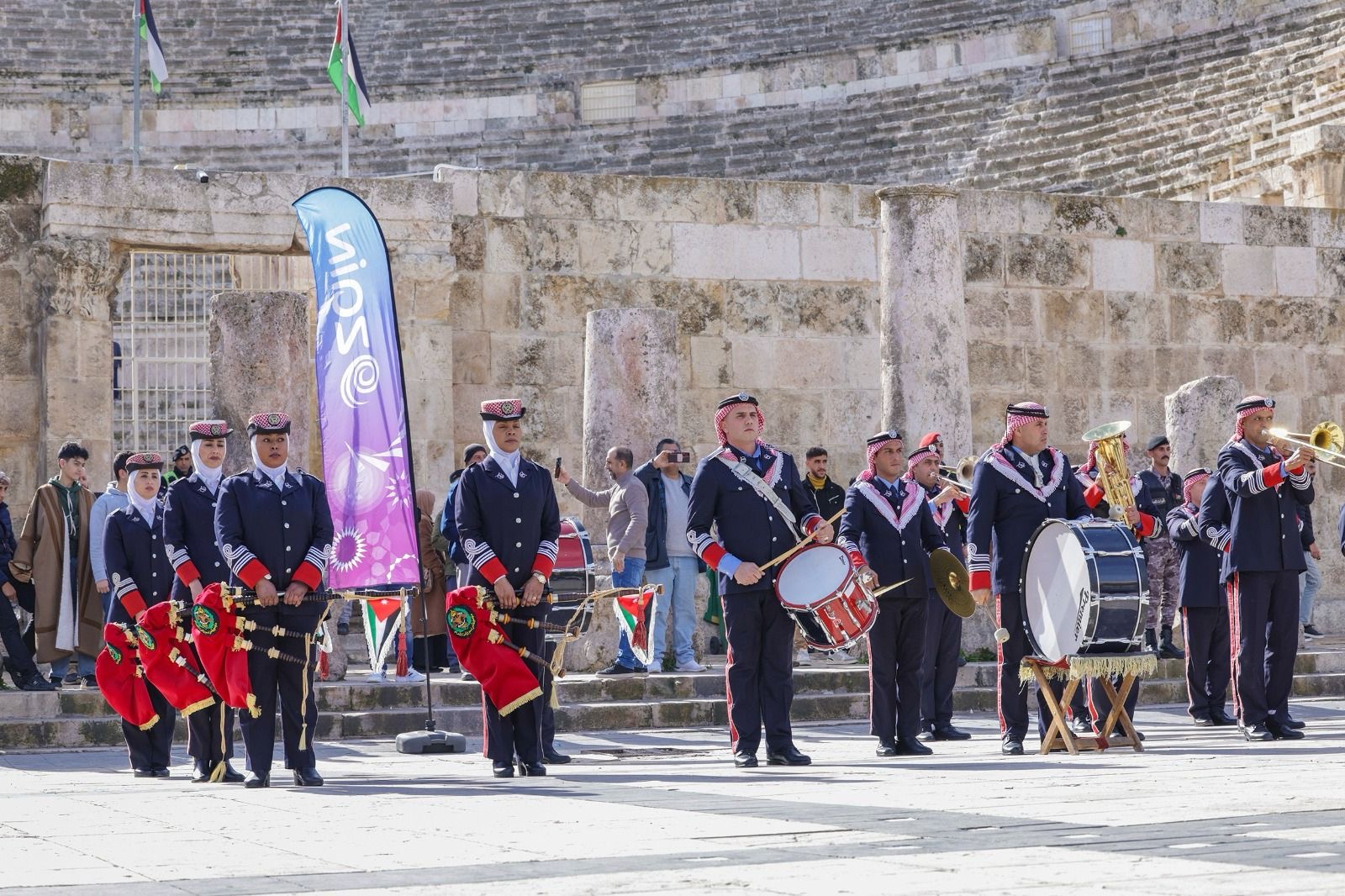 (بالفيديو) مسيرة ضخمة انطلقت من الشركة وجابت شوارع عمّان.. زين تحتفي بالعيد الرابع والستين لميلاد جلالة الملك