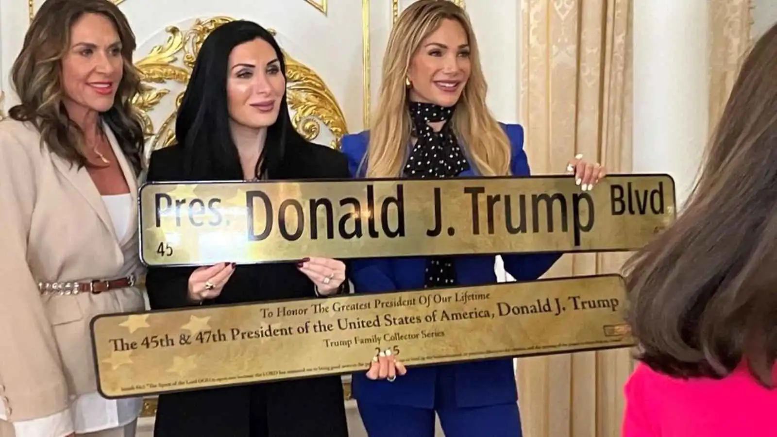 تغيير اسم شارع في بالم بيتش تكريماً للرئيس ترامب