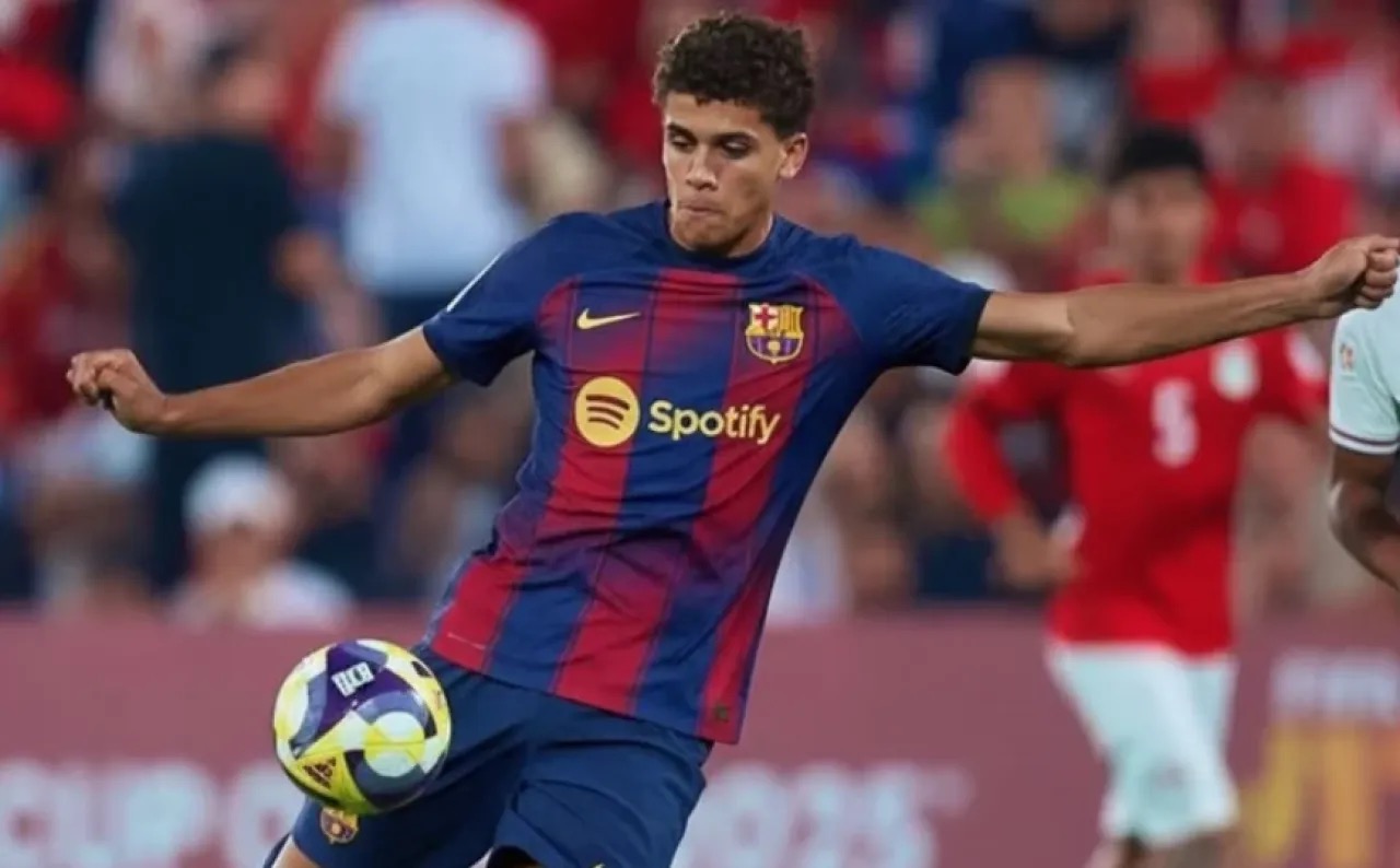 صورة حول : الأهلي يؤكد انتقال حمزة عبدالكريم إلى برشلونة الأهلي يؤكد انتقال حمزة عبدالكريم إلى برشلونة