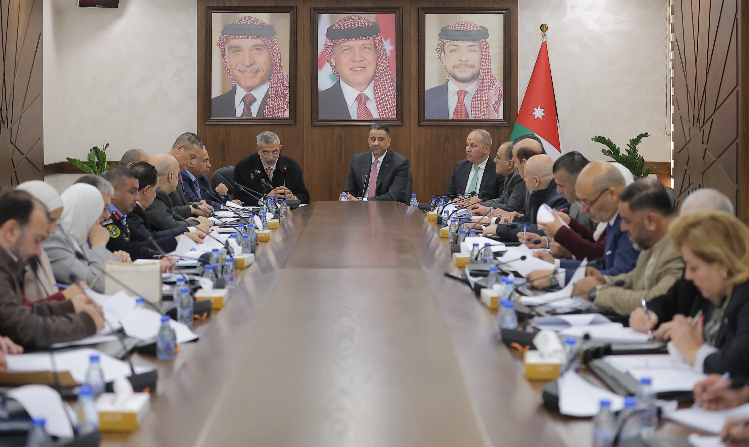 الاقتصاد والاستثمار النيابية تشرع بمناقشة مشروع قانون عقود التأمين لسنة 2025