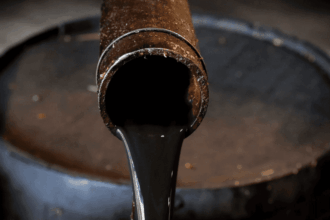 ارتفاع أسعار النفط مع مخاوف هجوم محتمل على إيران