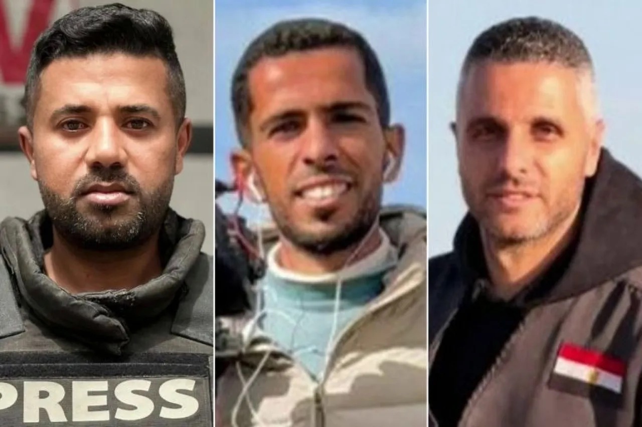 صورة حول : استشهاد 3 صحفيين بقصف صهيوني في غزة استشهاد 3 صحفيين بقصف صهيوني في غزة