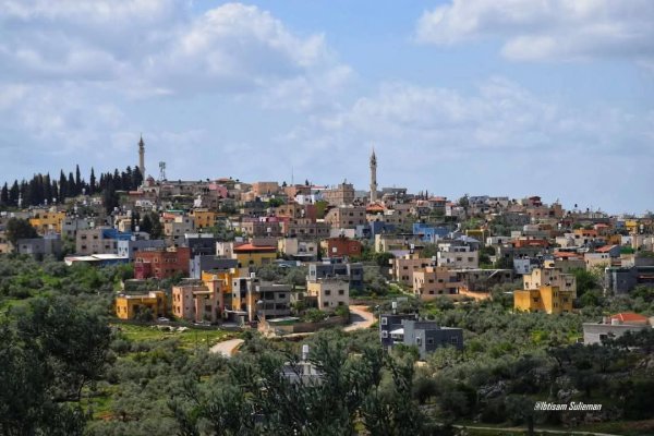 صورة حول : الاحتلال يقتحم قراوة بني حسان فجراً الاحتلال يقتحم قراوة بني حسان فجراً