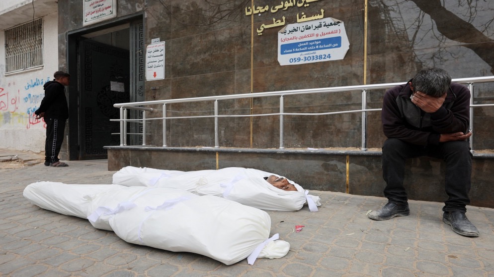 صورة حول : استشهاد فلسطينيين وإصابة طفلة برصاص الاحتلال في غزة استشهاد فلسطينيين وإصابة طفلة برصاص الاحتلال في غزة
