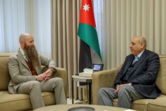 القاضي يلتقي السفير الأمريكي