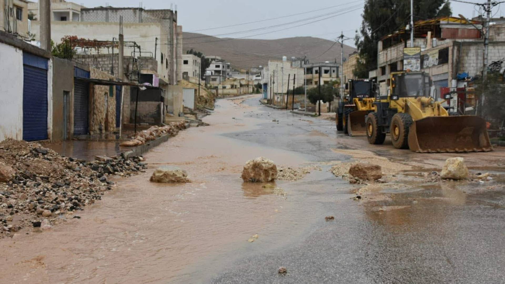 ارتفاع منسوب المياه في لواء القصر في محافظة الكرك