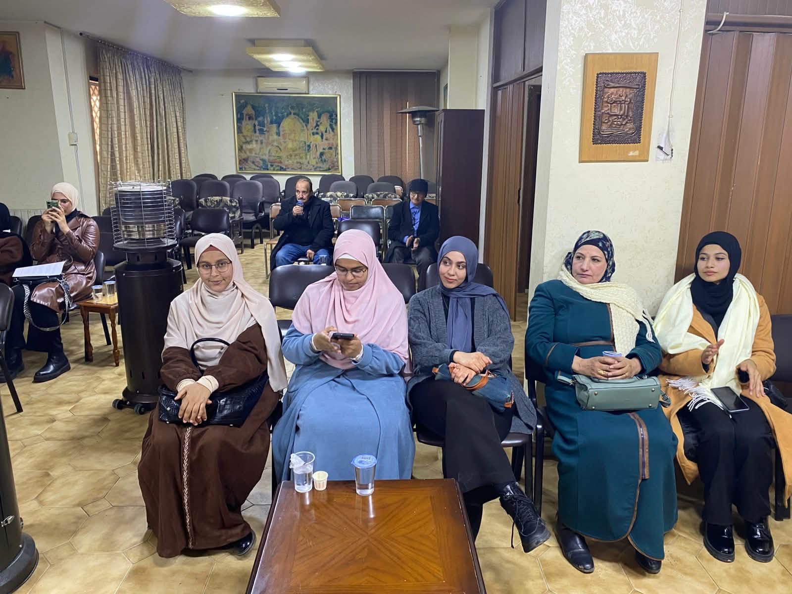 بالصور .. إشهار كتاب خواطر التوأمين آلاء وولاء الختالين في اتحاد الكتاب