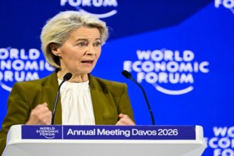 المفوضية الأوروبية تعلن زيادة استثماراتها في غرينلاند وتعزيز أمن القطب الشمالي