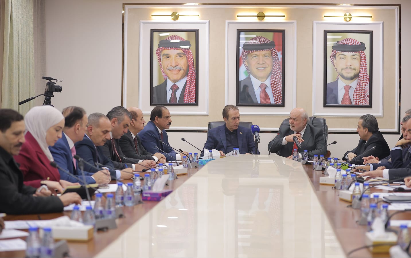 صورة حول : "الميثاق النيابية" تبحث مع المجلس الاقتصادي والاجتماعي ملفات الرواتب وضمان حقوق المشتركين "الميثاق النيابية" تبحث مع المجلس الاقتصادي والاجتماعي ملفات الرواتب وضمان حقوق المشتركين