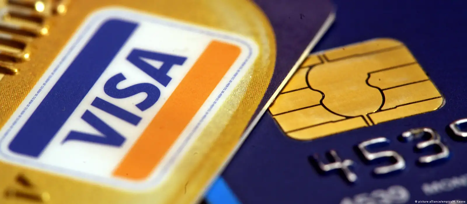 بلومبرغ: البيت الأبيض يخطط لخفض فوائد البطاقات