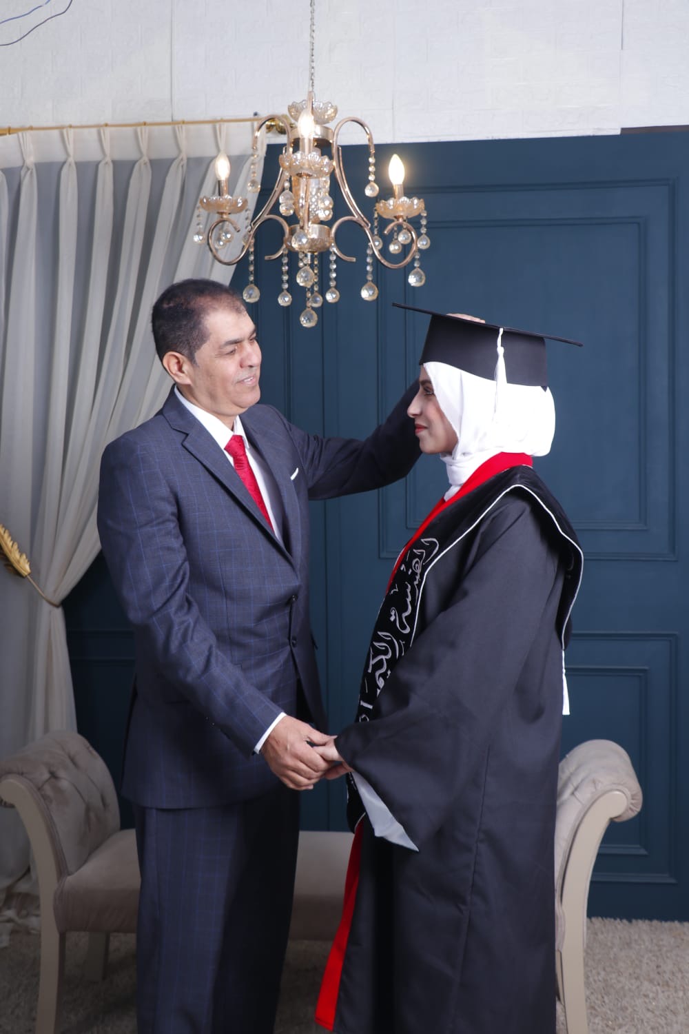 صورة حول : المهندسة اسماء المحارمة تناقش مشروع تخرجها المهندسة اسماء المحارمة تناقش مشروع تخرجها