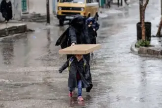 عاجل | منخفض جوي من الدرجة الثالثة يضرب المملكة وأمطار غزيرة ورياح عاتية