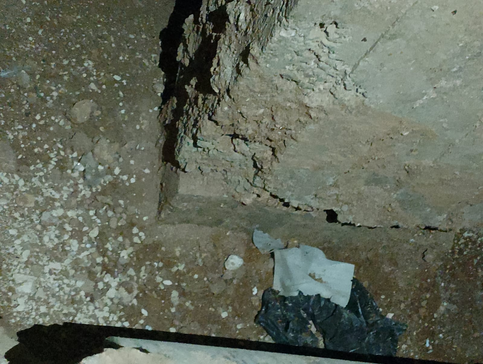 تحذير عاجل: تهديد حياة المواطنين وغش جسيم في مشاريع إسكانية عامة – يجب تحريك شكوى