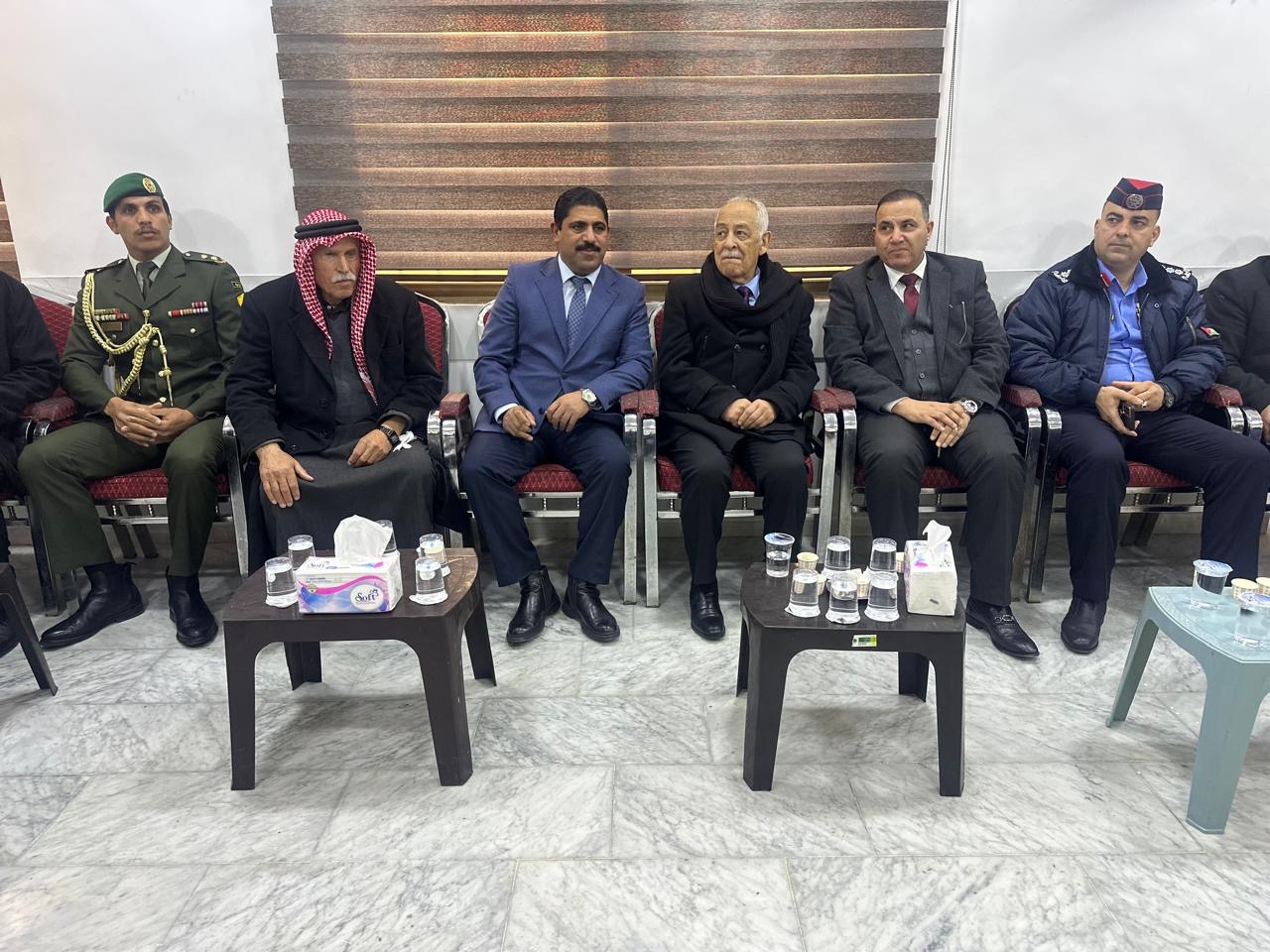 مندوبا عن الملك وولي العهد… العيسوي يعزي عشيرة الرواحنة